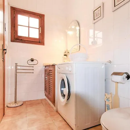 Holiday home Lovely In With Kitchenette *