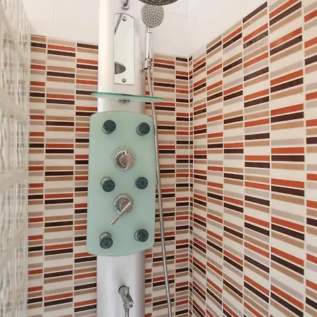 Lovely In With Kitchenette Holiday home *